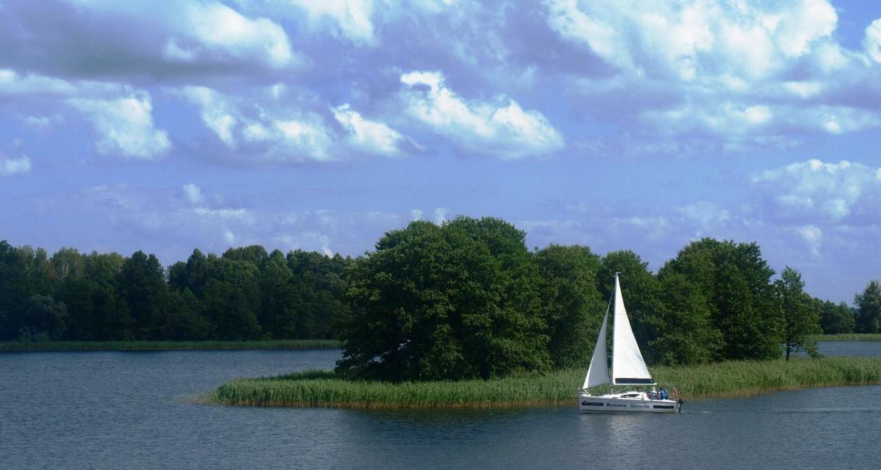 Dom Nad Jeziorem Mazury Pomost Segment 1 Kozin Dış mekan fotoğraf